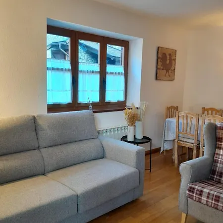 Apartamentos Nevados 24610 Benasque Buitenkant foto