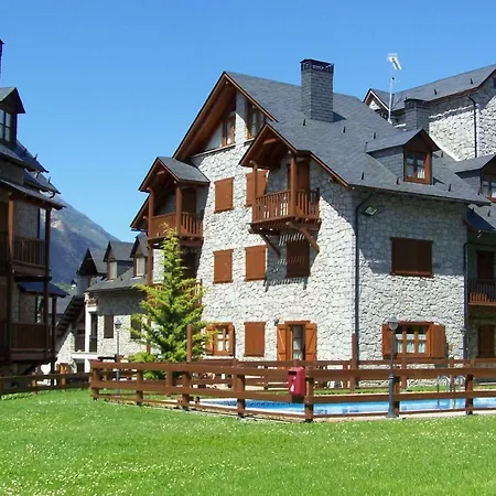 Apartamentos Nevados 24610 Benasque Buitenkant foto